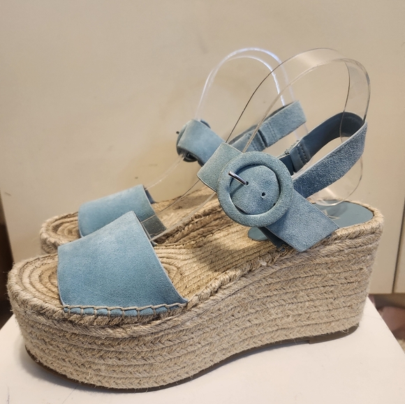 NEW Marc Fisher Ltd. Aqua Suede Thick Strap Raffia Platform Sandals Sz.8 Ret$135 - Picture 1 of 12
